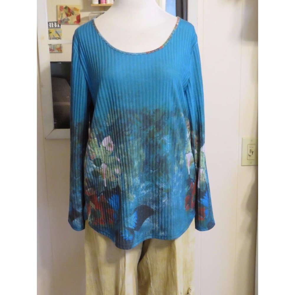 Simply Aster by Firmiana Blue & Multi Butterfly Rounded Hem Tunic 44" Hip Lg